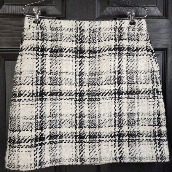 LOFT Tweed Pocket Skirt                                                      433 - Picture 5 of 14